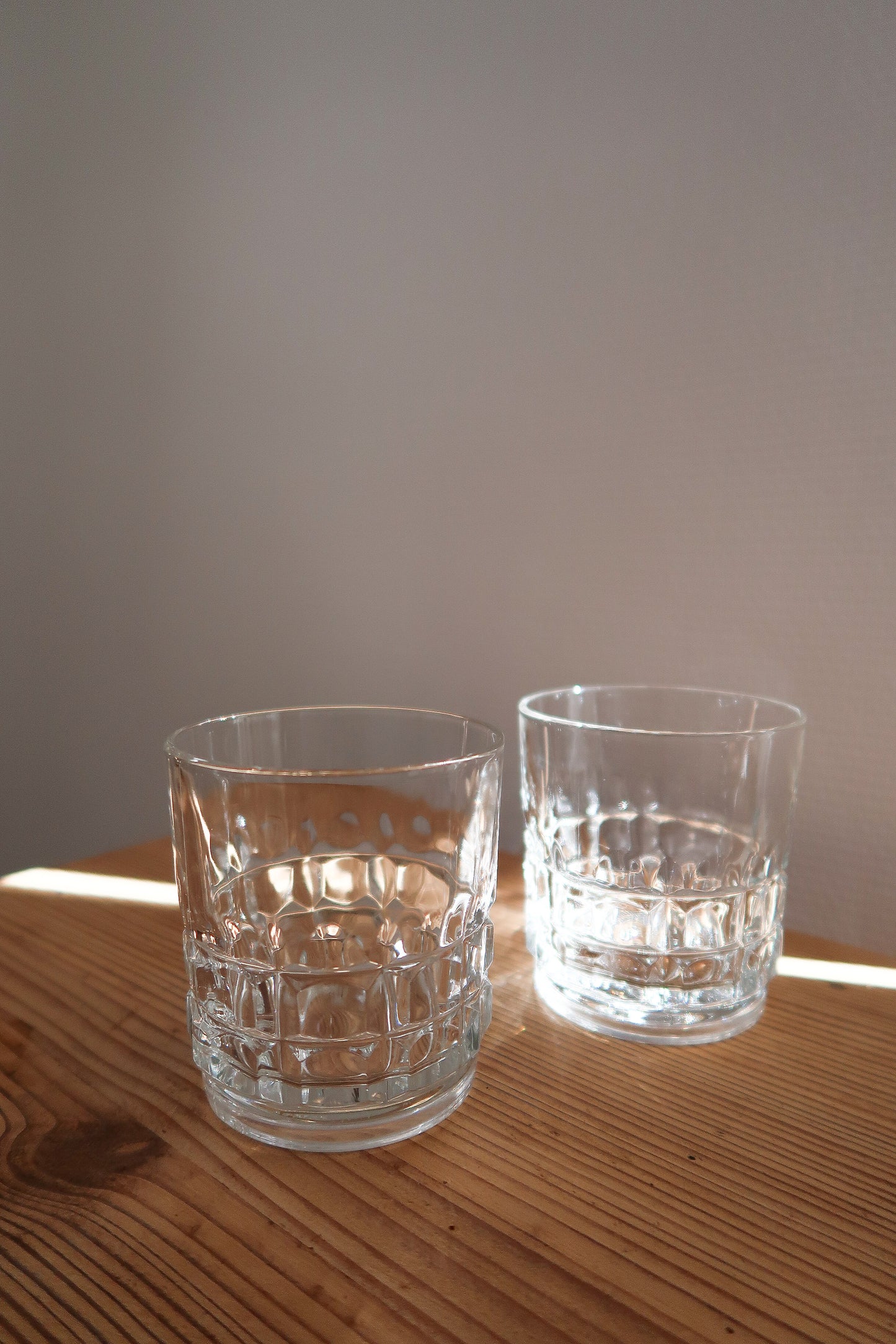 Pierre  – Verre à eau avec embossage décoratif – Lot de 4 verres – Vintage