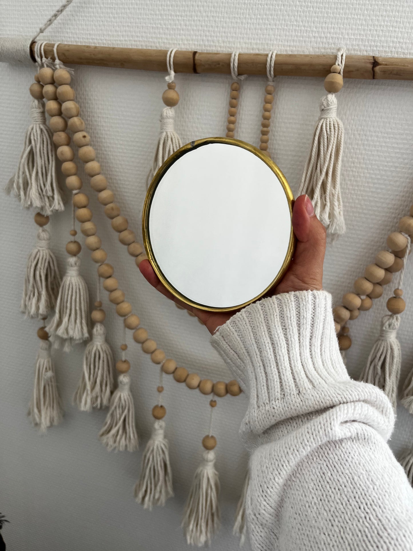 Jade - Round mirror - Brass - Gold